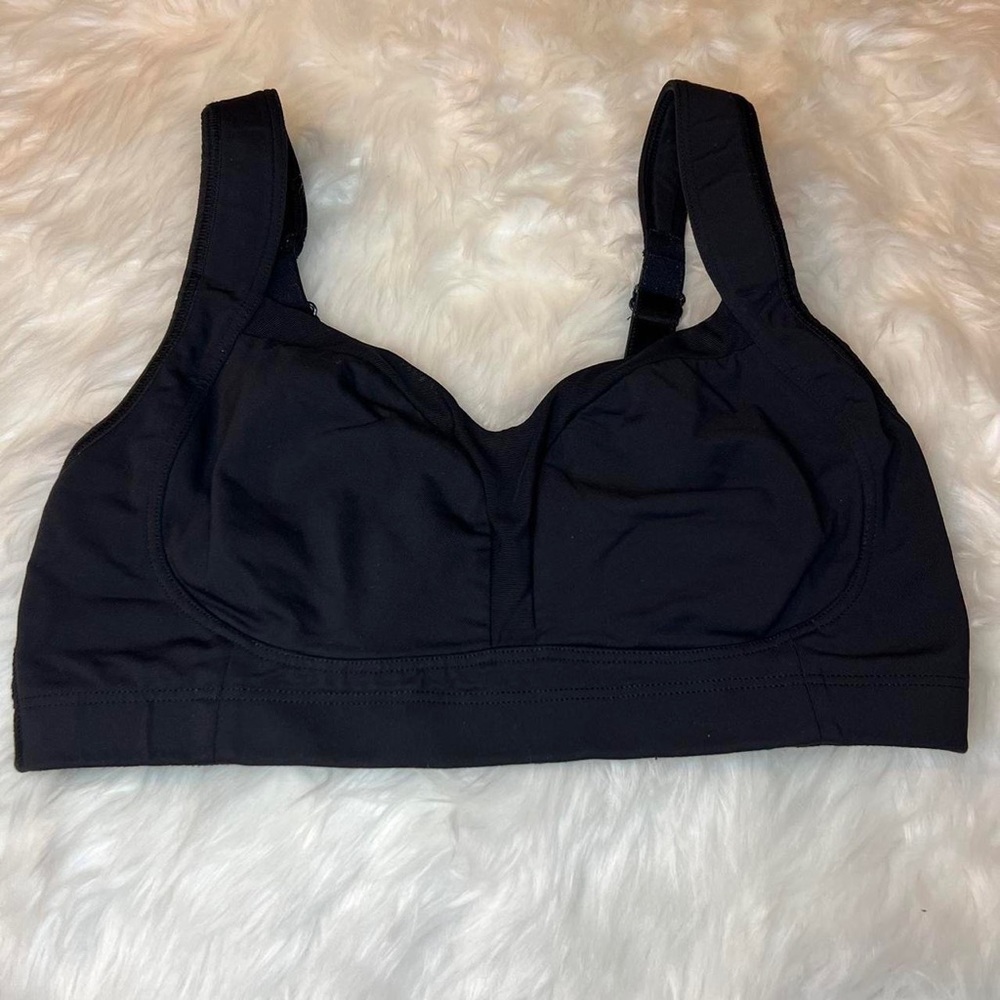Black lululemon sportsbra size 34D